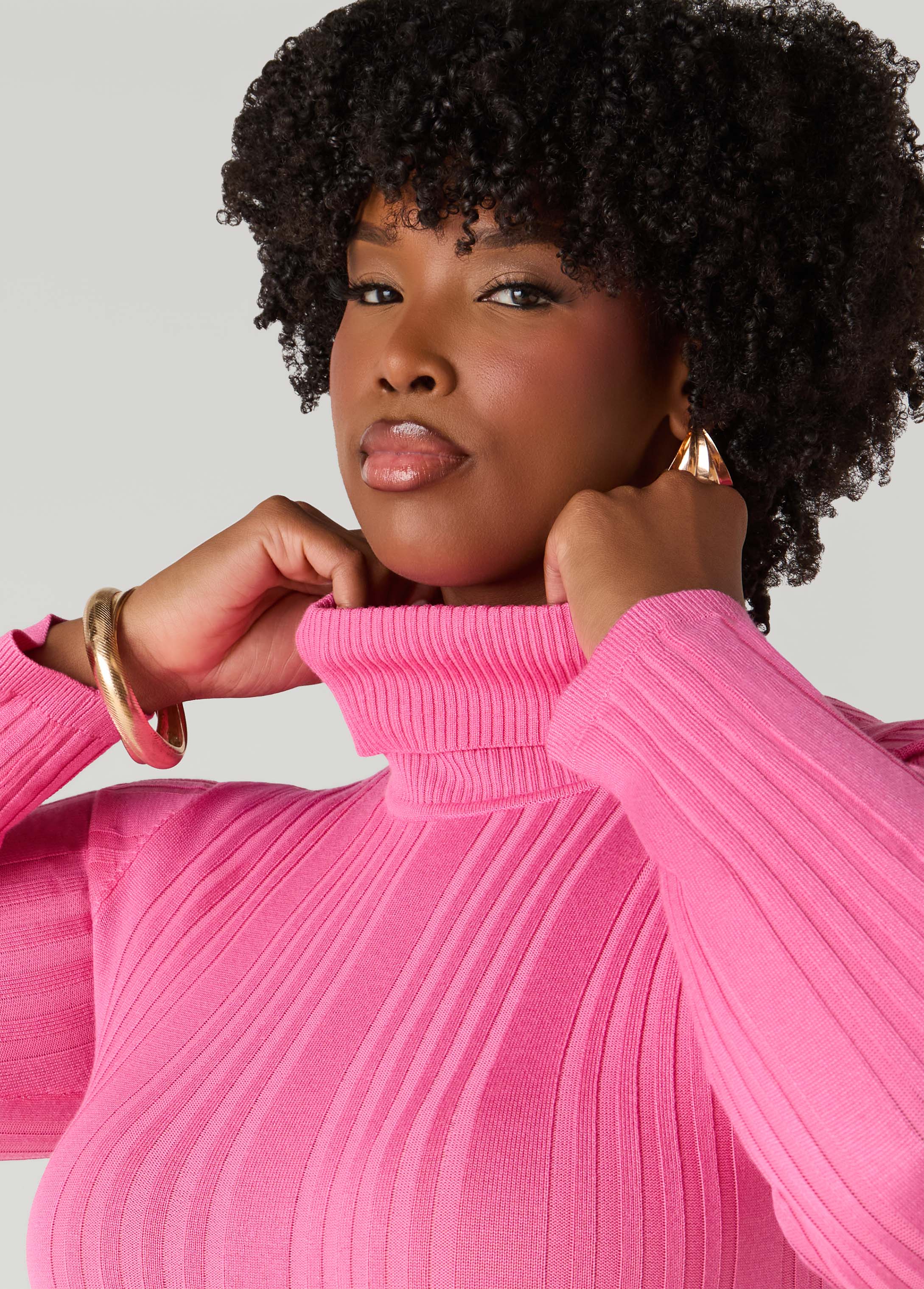 Pullover Turtleneck Sweater - Image 11