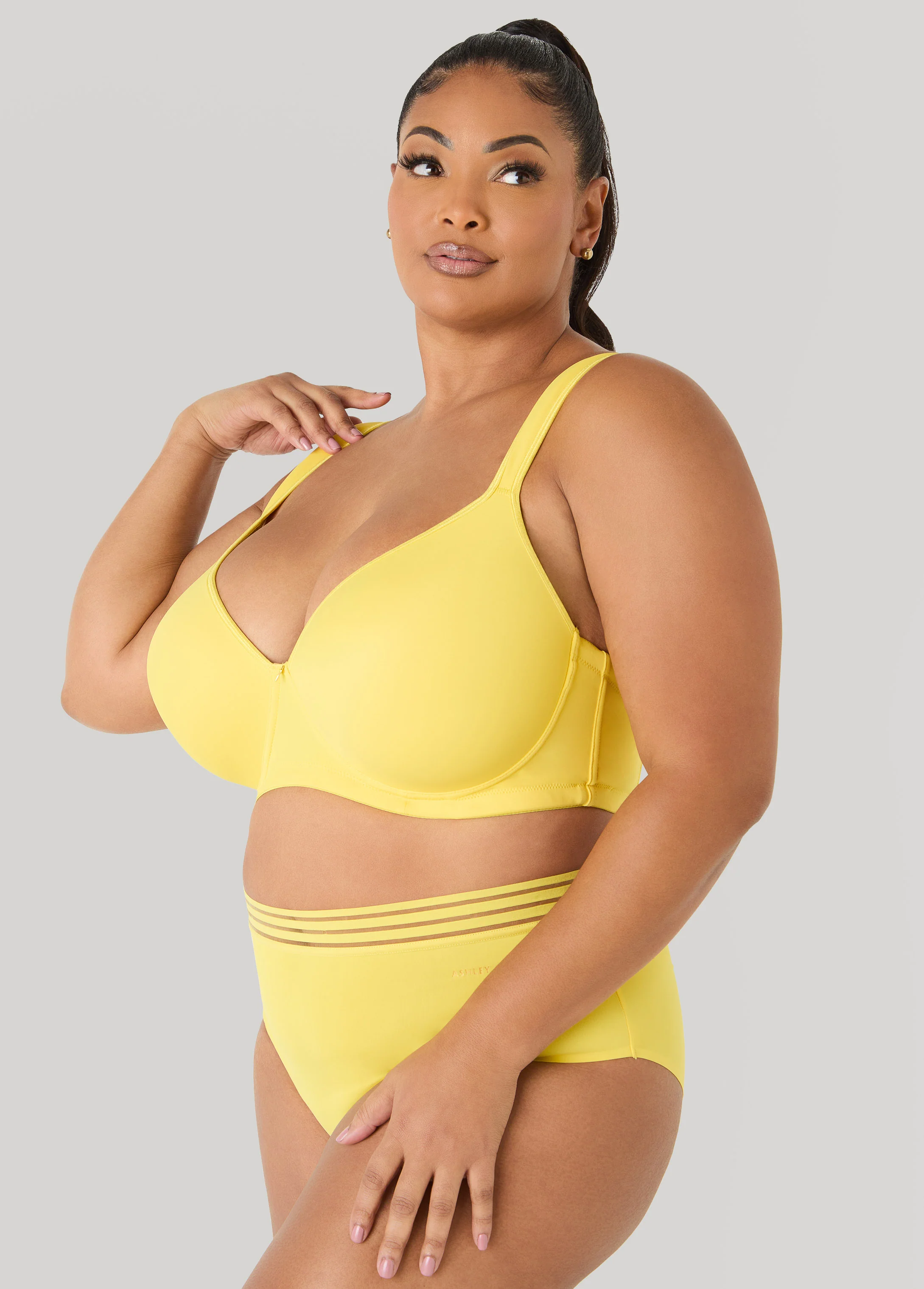 Plunge Smoothing Butterfly Bra - Image 3