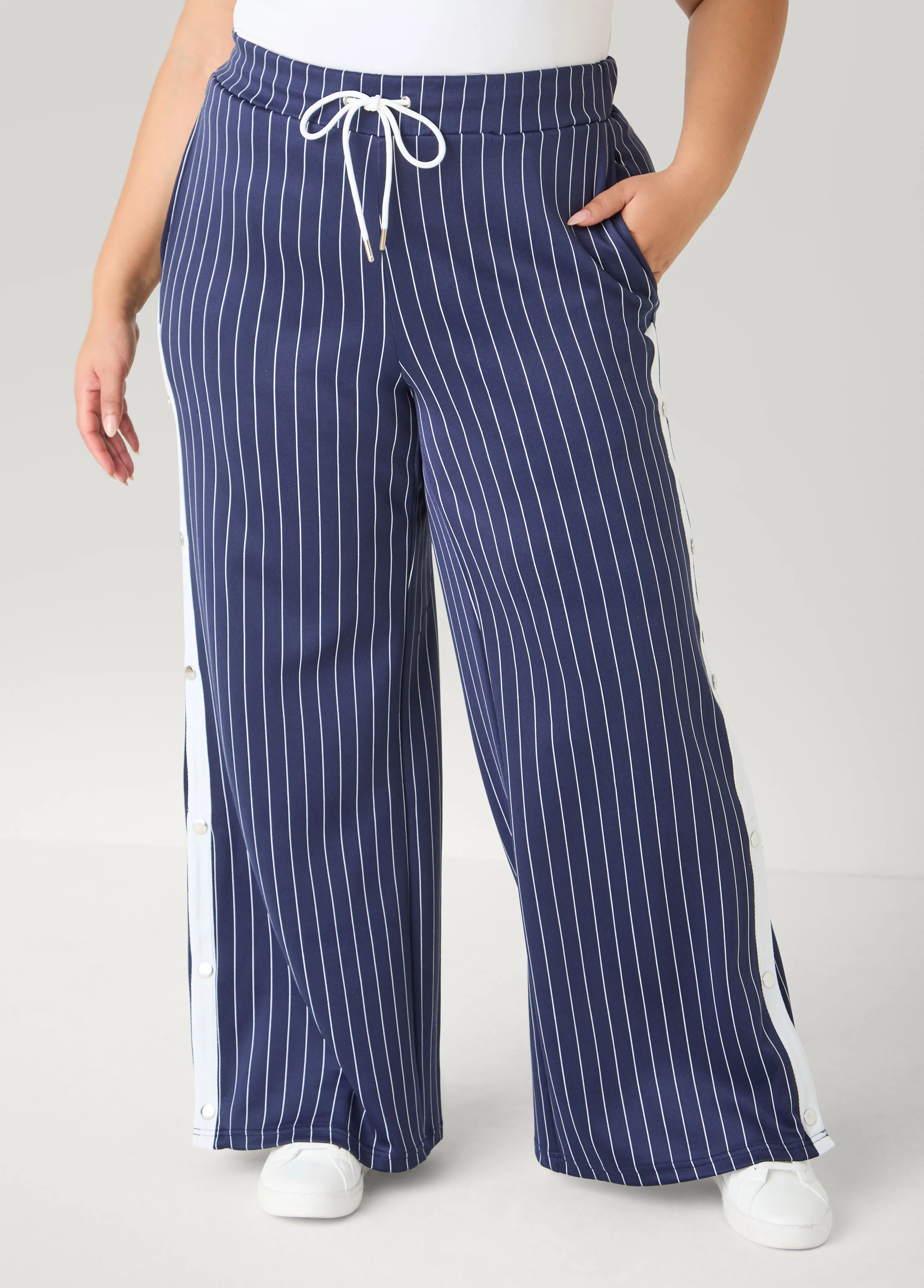 Snap Detailed Pinstriped Pants - Image 9